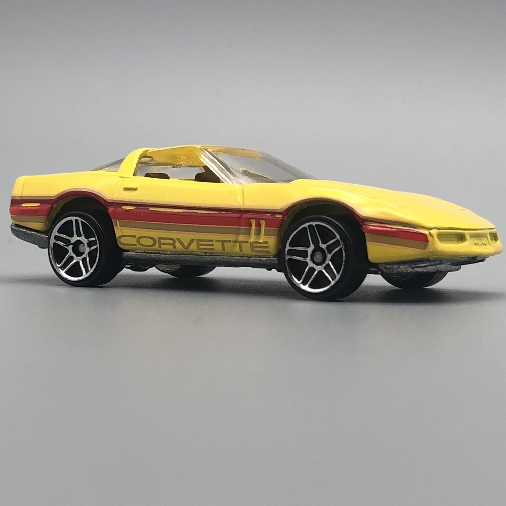 Hot Wheels 1980 '80 Chevrolet Chevy Corvette Car Yellow Diecast 1/64 Scale